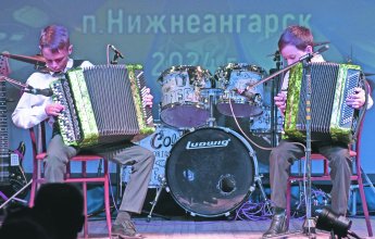 60 лет в гармонии музыки и красок