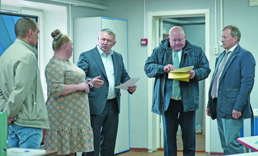 ВСТРЕЧА С ДЕПУТАТАМИ
